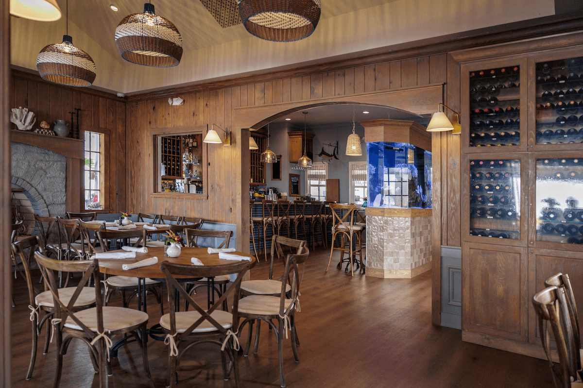 Explore Pine Avenue on Anna Maria Island Explore Pine Avenue on Anna Maria Island